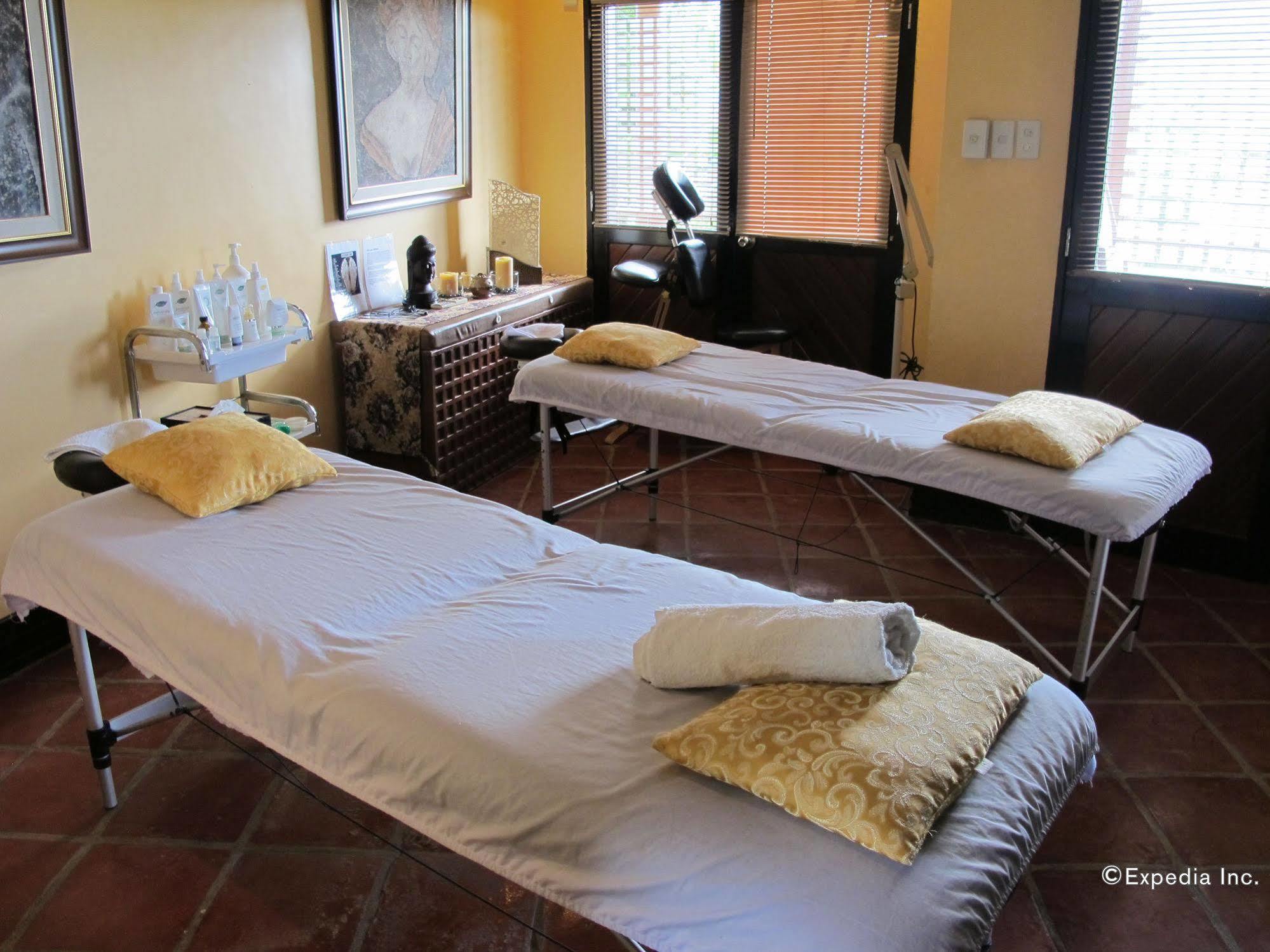 Utopia Resort & Spa Puerto Galera Luaran gambar